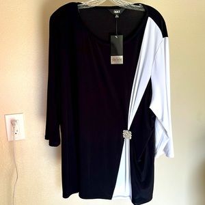 Slim Factor by Investments NWT Black & White Blouse with Crystal Brooch size XL